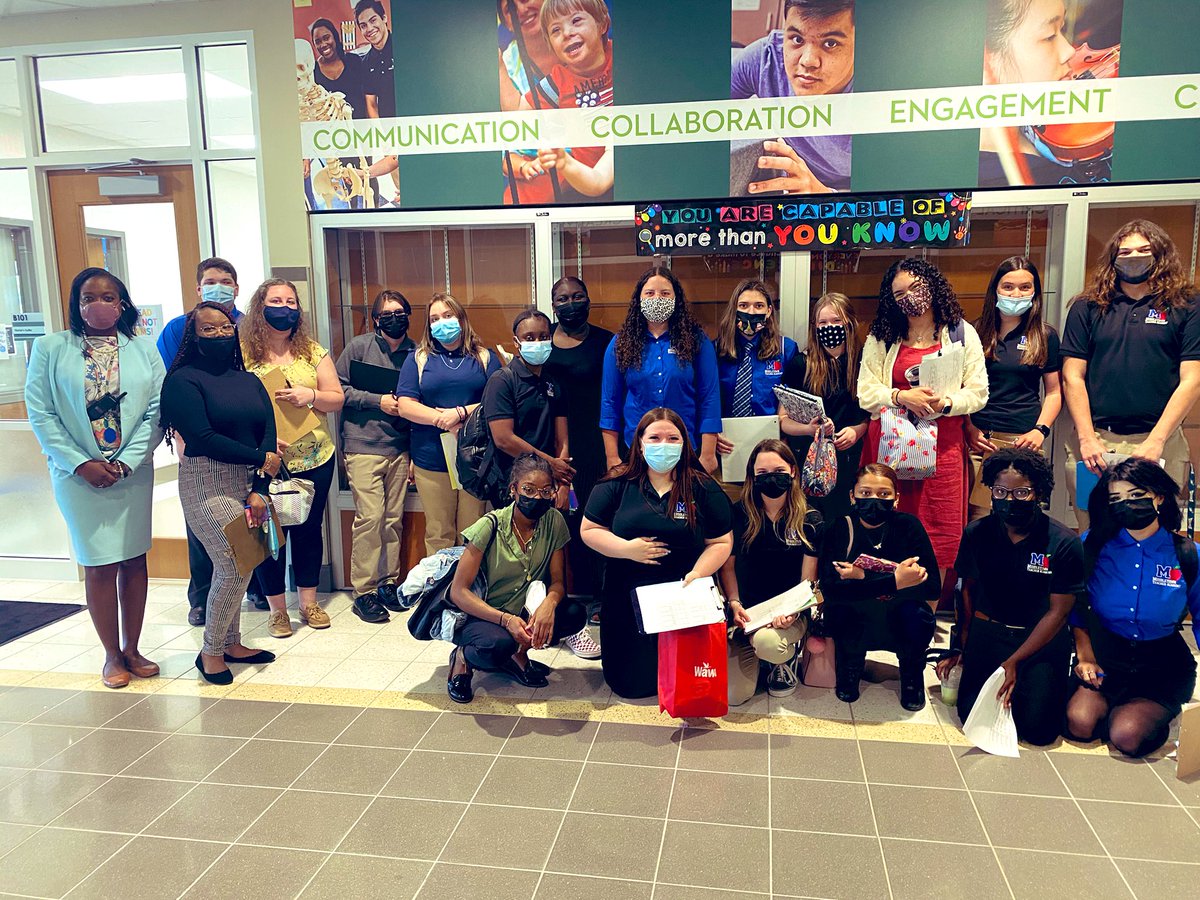 Dr_G_McKinney's tweet photo. MHS’s K12 Teacher Academy students are having a blast visiting the Fairview Campus today! Observations &amp; field experience are invaluable to our future educators. We are grateful for this experience! Thank you, OSE, @EMMScrusaders @OHSDuckNation! #appopride https://t.co/0jthY3mXZD