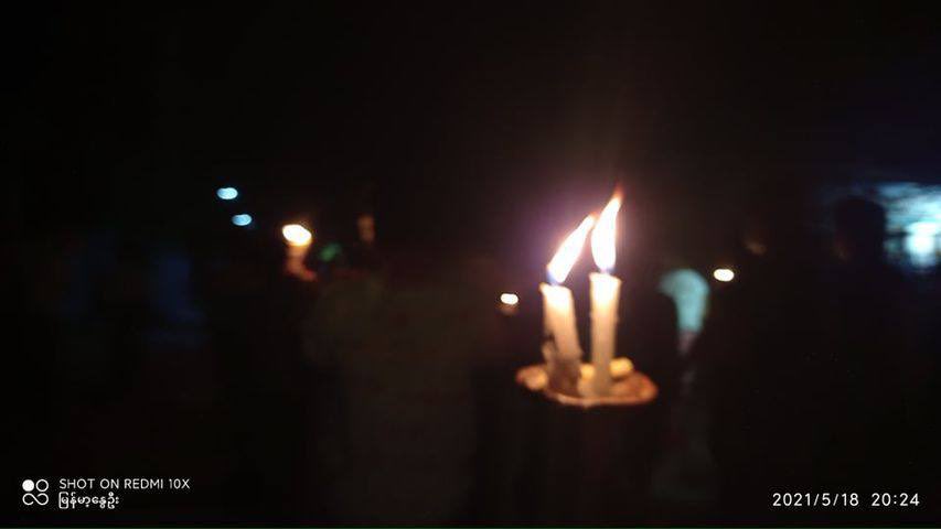 Night strike of West Village, Pakokku village marching to the streets and chanting the demandings of the revolution. #WhatsHappeningInMyanmar  #May18Coup  #WeSupportNUG #CrimesAgainstHumanity