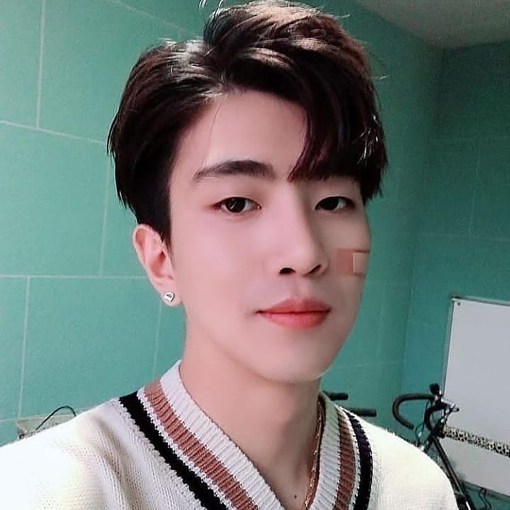 RockDailyFanClb's tweet photo. Rockdaily instagram update
2020.05.18
@rockdaily #layor #handsome #hallyustar #idol #koreaactor #koremusician #koreadancer #kpop #bts #army @MagicSk67606612
@RockDaily1 https://t.co/4G5OsFKKxK