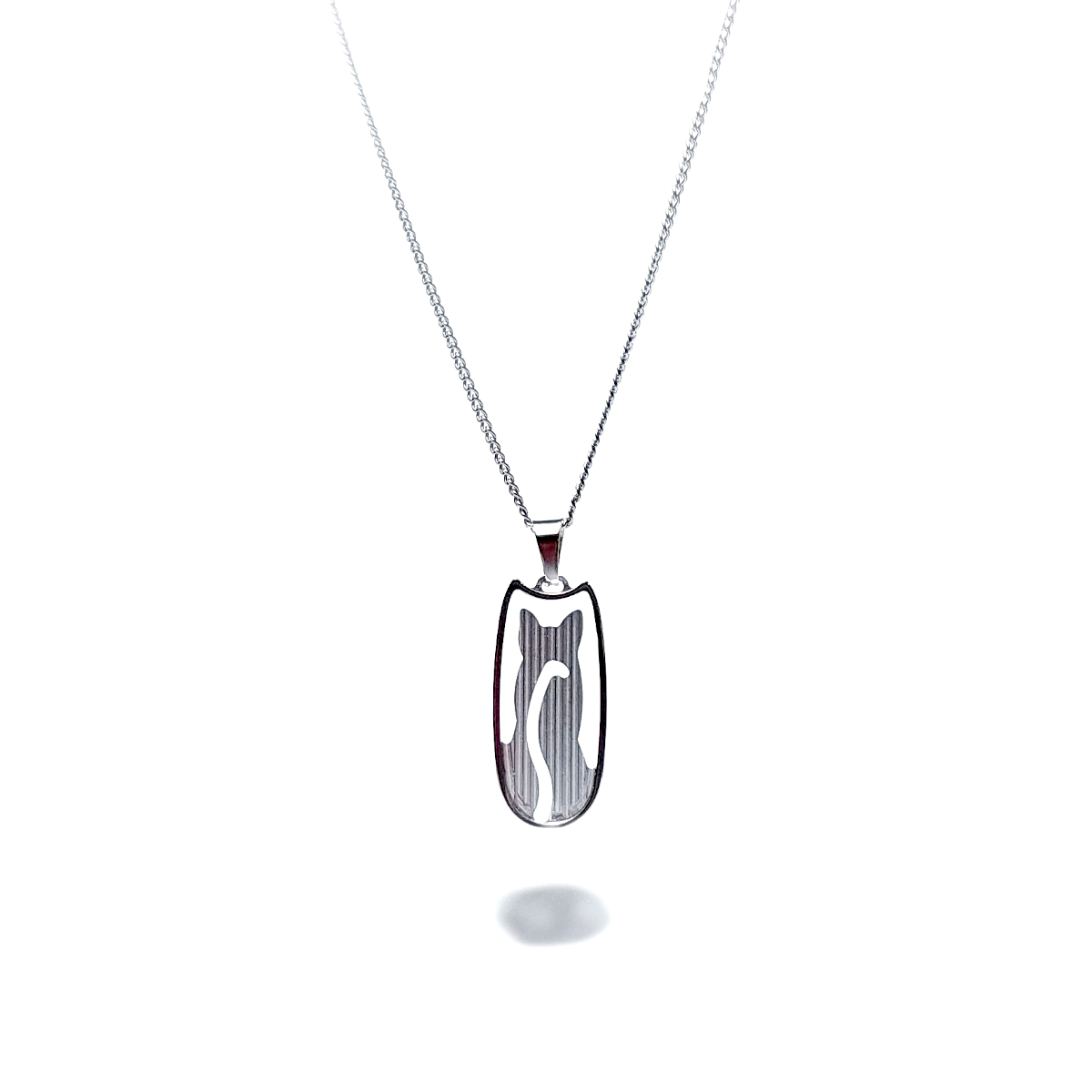 SMD_sapporo's tweet image. たまには商品をURL付きで紹介。
可愛らしいシルエットのアクセサリーで、チェーンやペンダントトップは肌に優しい素材を使用しています。

【甘えんぼ猫ネックレス】
shop.smd-factory.jp/items/40495906

【ニャンパイアネックレス】
shop.smd-factory.jp/items/42045419
