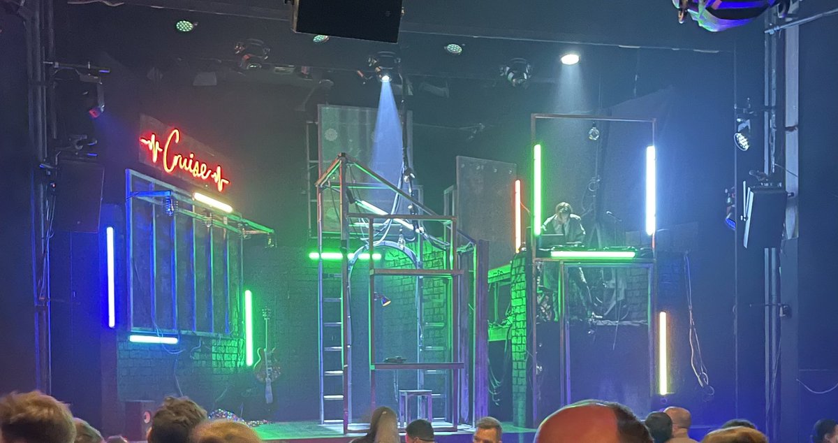 Wow, what a show! Massive congrats to all the lovely people involved in <a href="/CruiseThePlay/">Cruise The Play</a> <a href="/LJProds/">Lambert Jackson</a> <a href="/AriaEnts/">Katy Lipson - Theatre Producer 🎶🎭💜🌈</a> @1JackHolden ❤️ back in an actual real life theatre!