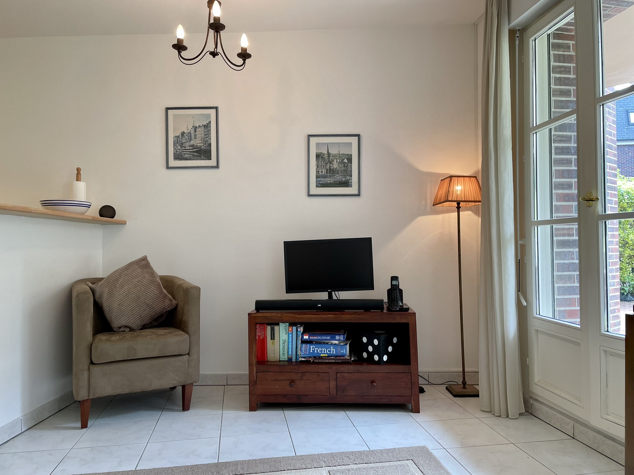 Outstsnding Honfleur Apartment (OutstandingHonf) / Twitter