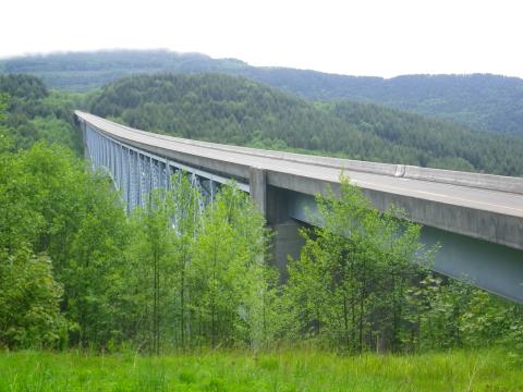wsdot_southwest's tweet photo. When Mt. St. Helens erupted 41-yrs ago, she took out large portions of SR504, including several bridges. In total there's 14 bridges along SR504, but Hoffstadt Creek Bridge is the longest (600ft) & the tallest (370ft) of them all. It's also the tallest bridge in WA ST! #MSH41 https://t.co/4r6h97nI2c