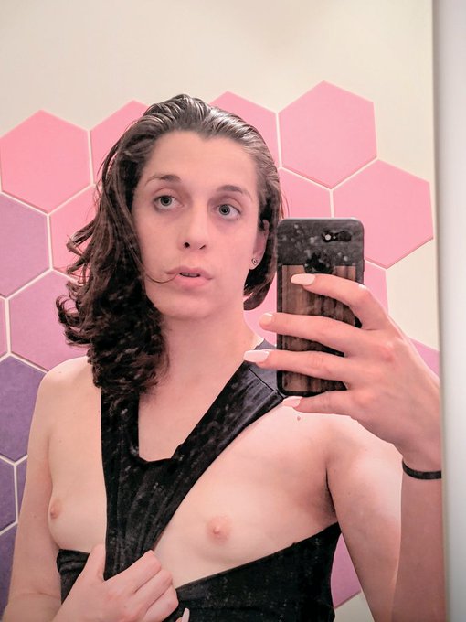 Leave your boy shirts laying around and this is what I will do to them.. https://t.co/fIW3twk4J9<a href="/tag/throwbackthursday"class="tags"><span>#throwbackthursday</span></a>