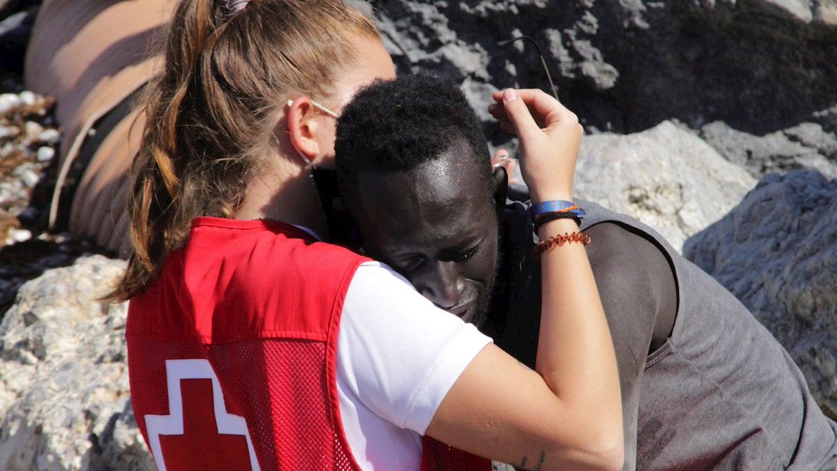 JPBellido's tweet photo. Por cosas como ésta, y por miles de razones más, me enorgullezco de ser socio de Cruz Roja Española. Sus voluntarios y voluntarias me representan al cien por cien. ¡Gracias!

📸  Reduan Ahmed Dris Regragui https://t.co/W4rBATiRDw
