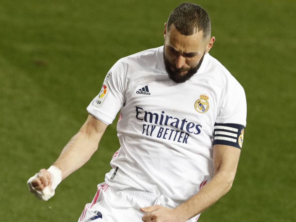FianesoJ's tweet photo. Je tiens à vous dire CBONNNNNN IL EST PRIS  🥳🥳🥳🥳 #Benzema #equipedefrance #Euro2021 #EURO2020 https://t.co/jhGodshqPP