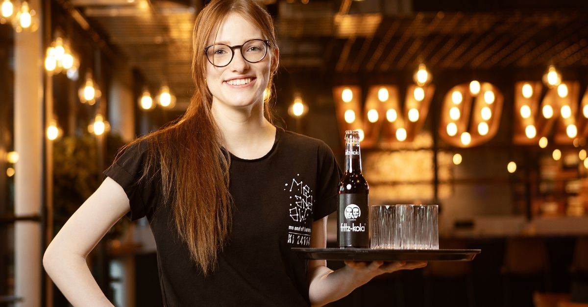 KIEL CALLING. me and all hotels suchen Explorer für ihren Standort im "echten Norden": 𝗘𝗫𝗣𝗟𝗢𝗥𝗘𝗥 𝗙𝗥𝗢𝗡𝗧 𝗢𝗙𝗙𝗜𝗖𝗘 𝗨𝗡𝗗 𝗦𝗘𝗥𝗩𝗜𝗖𝗘 (𝗺/𝘄/𝗱) - ab Juni!
Jetzt bewerben: fal.cn/3fsYE
#kiel #meandall #hotel #frontoffice #service