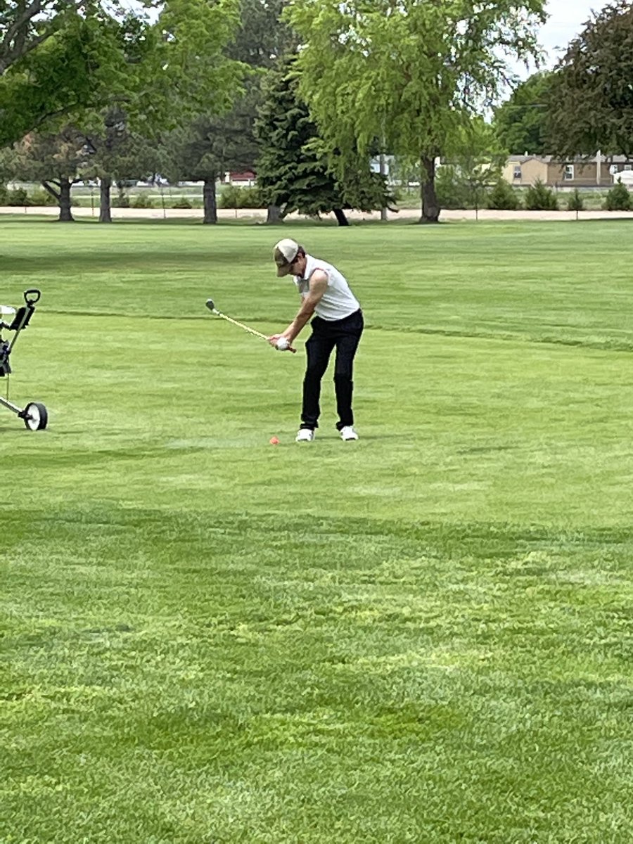 Will Roe chipping up at Districts