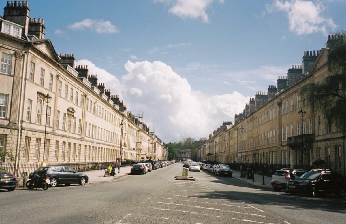 NHDETAlLS's tweet photo. film by Niall 📷 https://t.co/YeqGPyGP95
