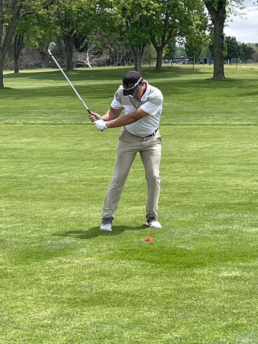 Laramie Frear with a fairway shy on Hole 4 at Districts