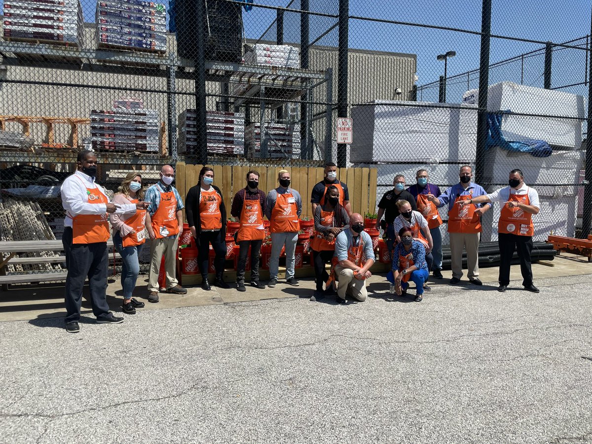 Jessie Perkins (@jperkinsgooden) on Twitter photo Awesome walk today with <a href="/DaveMusen/">Dave Musen</a> !!! Thank you for coming out today to see the steelyard “swag” <a href="/BobMcdougald/">bob mcdougald</a> <a href="/collinshd/">mikecollins</a> <a href="/amylguild/">Amy Guild</a> <a href="/JohnMeyer3817/">John Meyer</a> <a href="/nicolebourjaily/">nicole Melendez</a> Awesome walk today with <a href="/DaveMusen/">Dave Musen</a> !!! Thank you for coming out today to see the steelyard “swag” <a href="/BobMcdougald/">bob mcdougald</a> <a href="/collinshd/">mikecollins</a> <a href="/amylguild/">Amy Guild</a> <a href="/JohnMeyer3817/">John Meyer</a> <a href="/nicolebourjaily/">nicole Melendez</a>