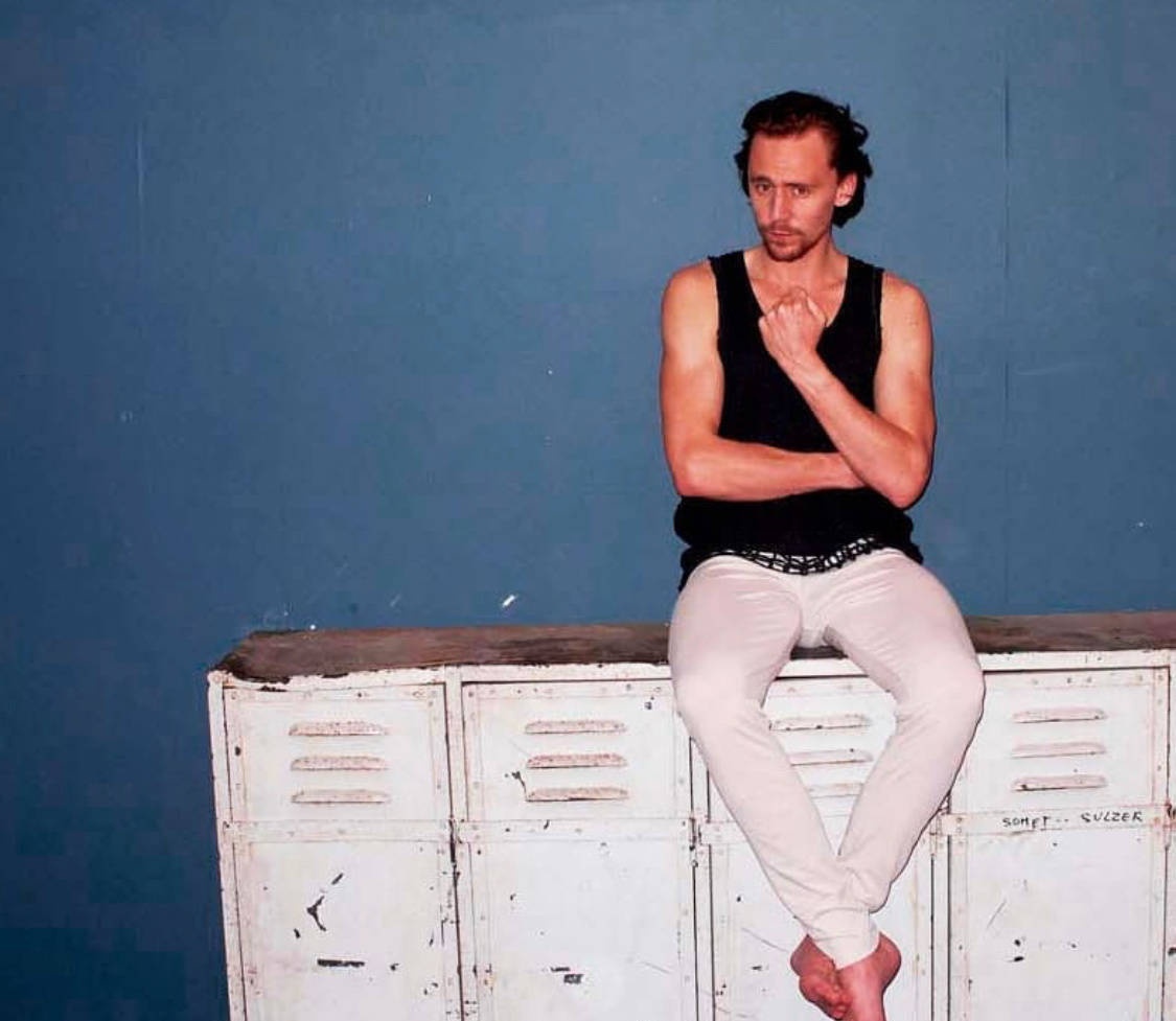 Tom Hiddleston 1883 1883 Magazine Tom Hiddleston Huge Photo Spread