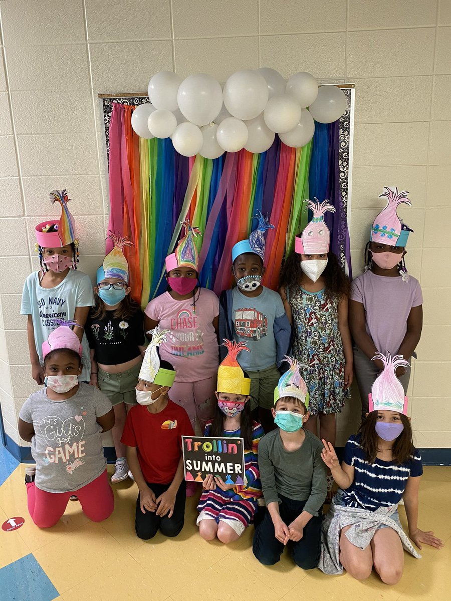 PicadomePride's tweet photo. 1st Grade....Trollin’ into Summer! #PicadomePride https://t.co/8wUGDrvYsF
