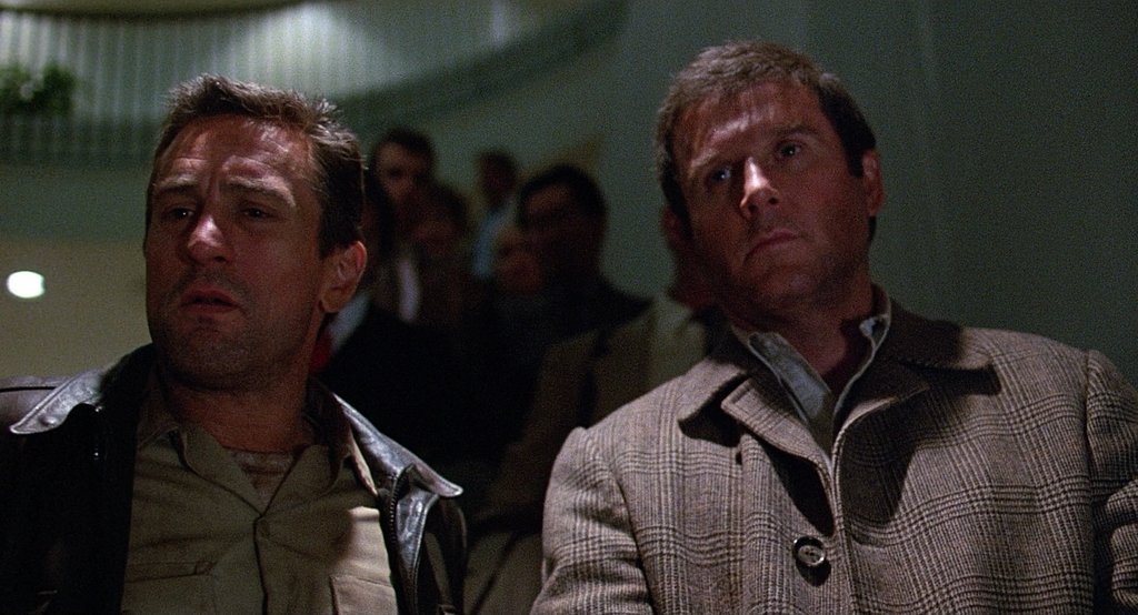 OnePerfectShot's tweet photo. MIDNIGHT RUN (1988)

Cinematography by Donald Thorin
Directed by Martin Brest
RIP Charles Grodin 💔 https://t.co/RQJ2KEoI6u