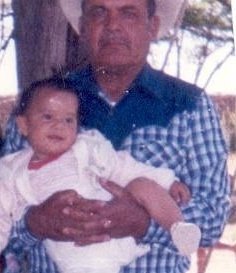 vane_56's tweet photo. Gracias por haberme dado la dicha de conocer a este gran hombre al que puedo llamar abuelo https://t.co/IW7usKKhIC