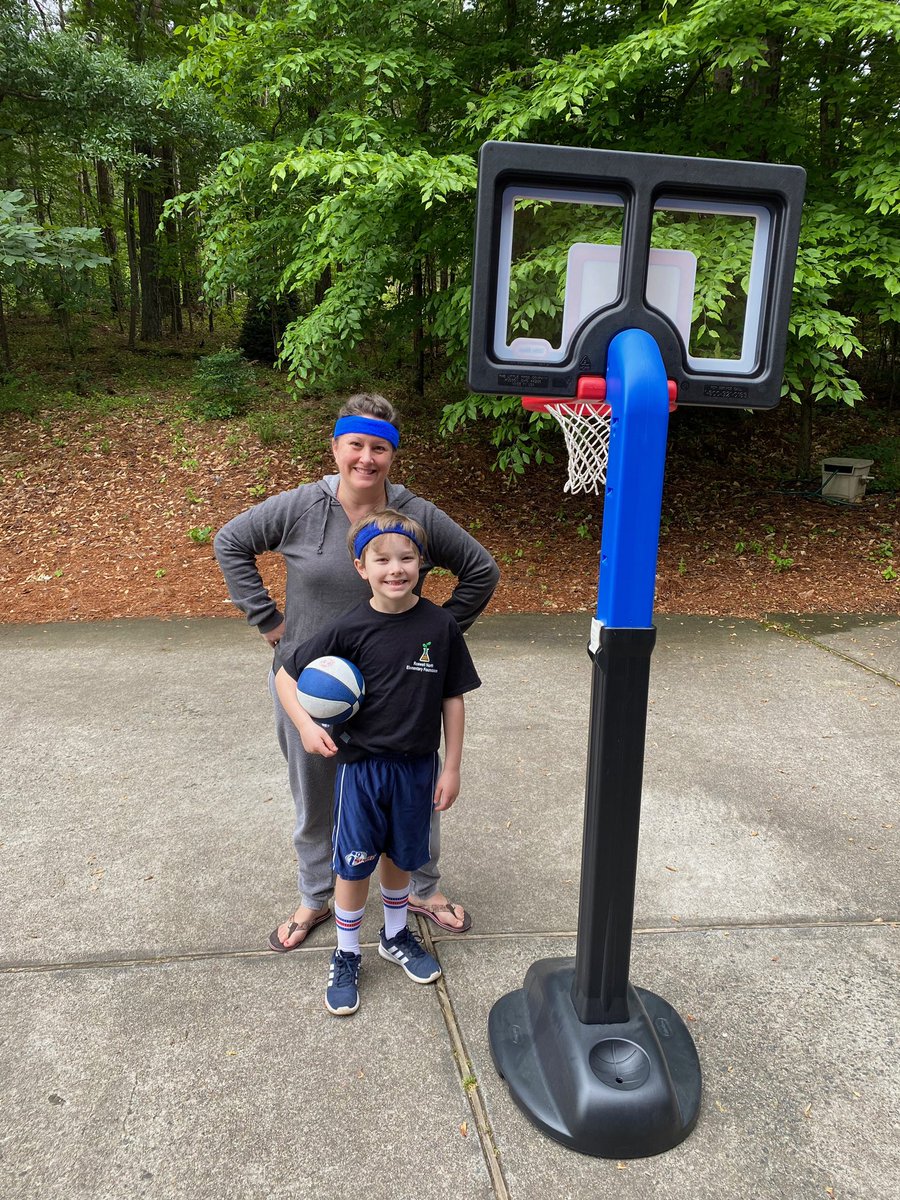teachermoons's tweet photo. Virtual field day 2021! #rnegreatthings #fieldday https://t.co/N8yHJ0a5lV
