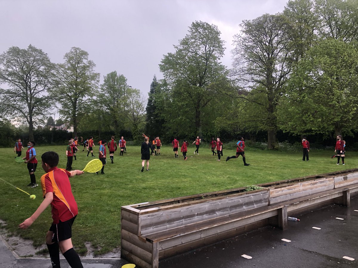 UoBSchool_PE's tweet photo. Year 7 Sport Sanctuary was a hit once again! 100 students joining us this evening, showing fantastic resilience through the weather π¦ Certainly our highlight of the week, we hope itβs yours too π#UoBeasts https://t.co/hspxl9aIMJ