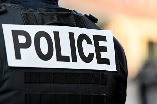 BFMTV's tweet photo. Val-de-Marne: un adolescent de 17 ans tué par arme blanche à Champigny-sur-Marne https://t.co/u8cG6QCkmr https://t.co/yWRLROm1mM