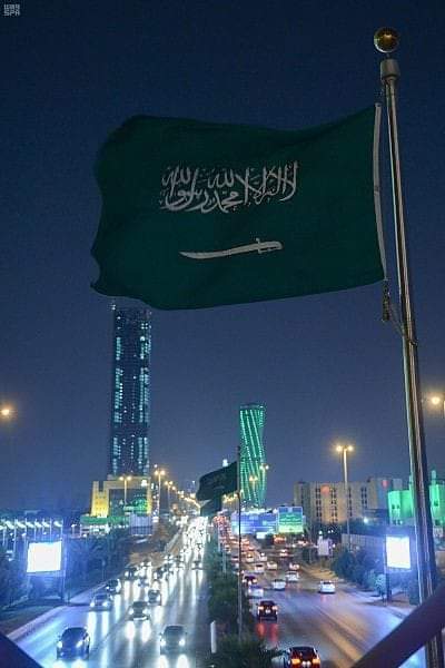 تحية للسعوديه وأهلها ودامت رايتها عالية