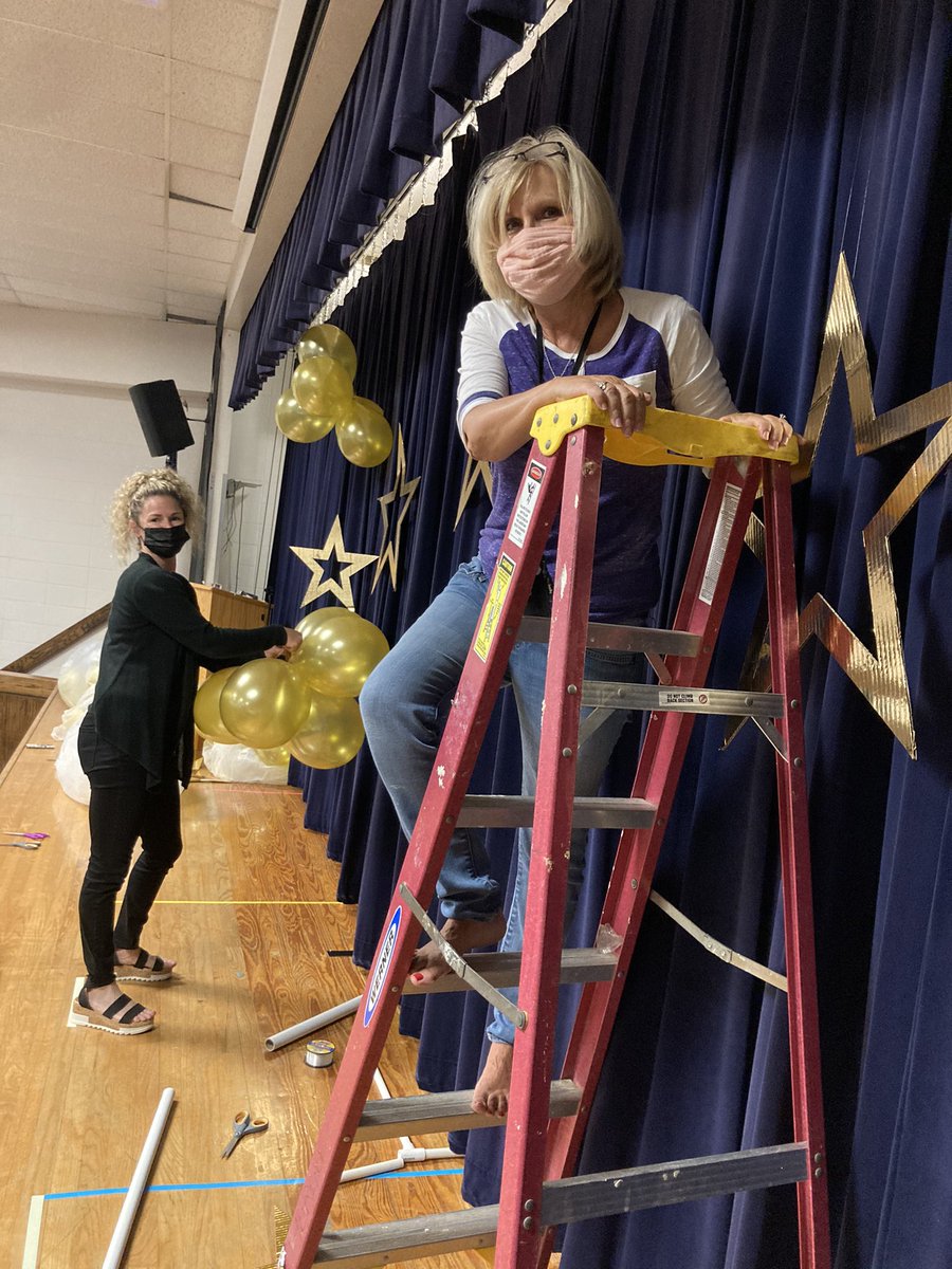 Getting prepared for EOY Recognition Ceremonies! Eeek!!! <a href="/FESfalcons/">Florence Elementary</a> #celebratekisd <a href="/jhugheswm/">Jacque Hughes</a>