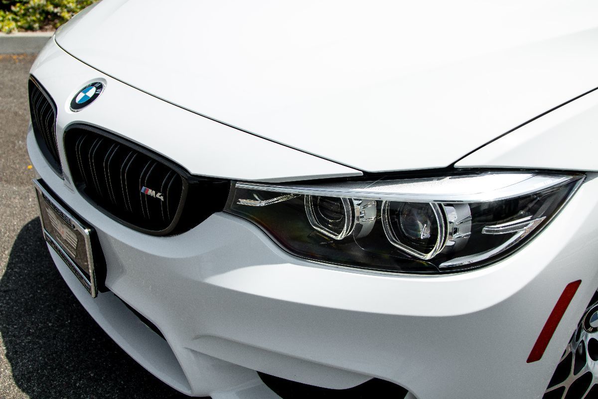 CAMotoDirect's tweet image. 👉 Super Clean 425HP 2018 #BMWM4 Competition Pack + M Double Clutch #ForSale CLICK TO VIEW laautox.com/pre-owned-cars… #Auto #tuesdaymotivations #automotive #TuesdayFeeling 

Follow us @CAMotoDirect for #Deals on #Cars or visit our #SoCal dealerships today👇