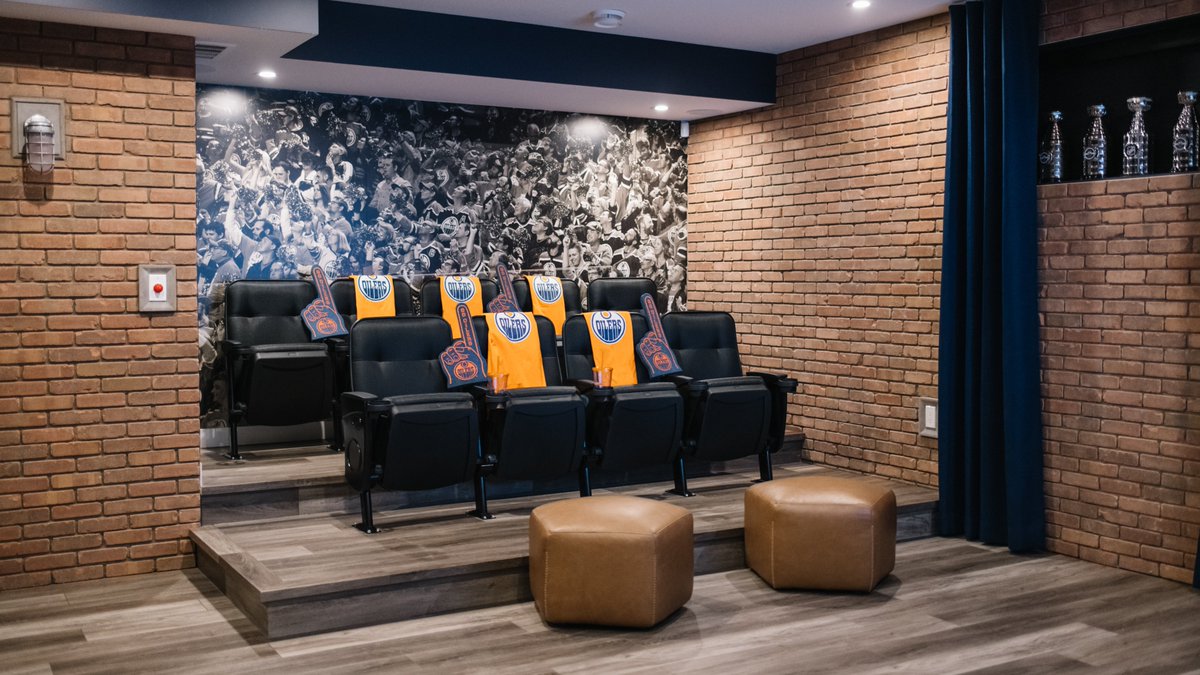 EdmontonOilers's tweet photo. In the market for a home? Check out @CoventryHomes newest #Oilers Fan Cave at their Cy Becker showhome!

With a custom scoreboard TV enclosure, built-in goal horn &amp; more, you get the game-day feel at home.

Visit https://t.co/IOsXU7bER0 to book a viewing or take a virtual tour. https://t.co/lL6stc3j7L