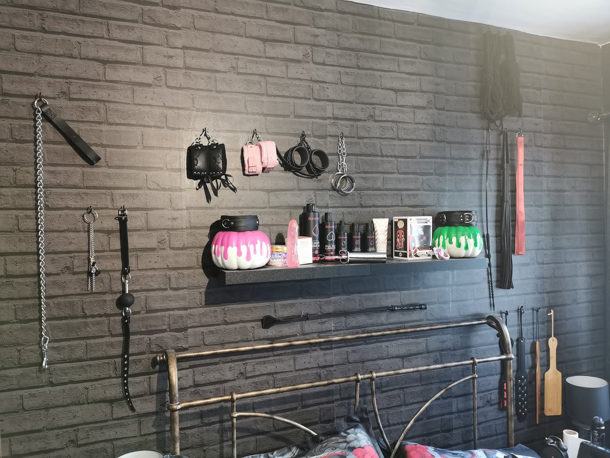 Who provides the best toys then? 
<a href="/Bondara/">Bondara</a> <a href="/Lovehoney/">Lovehoney</a> <a href="/AnnSummers/">annsummers</a>