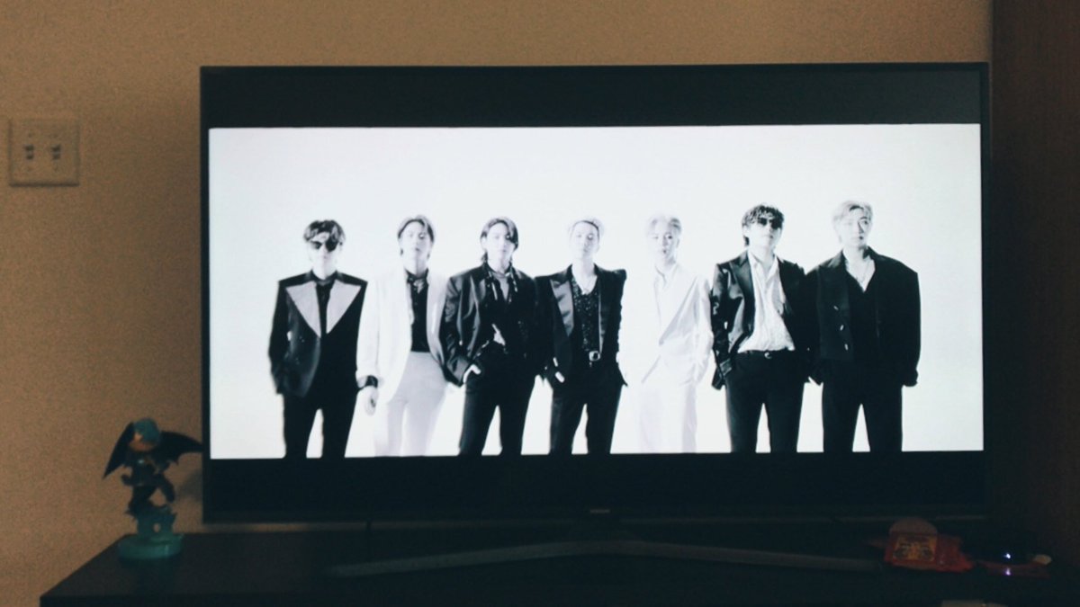 Share screenshots of your streams with <a href="/BTS_twt/">방탄소년단</a> + #BBMAsTopSocial