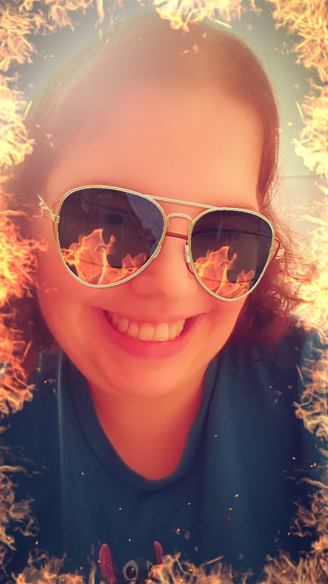 ninjachicka94's tweet photo. Hiya lovelies!!!
Back from vacation and will go live Thursday with @joel_arbizo!!! 😍😍 Can't wait to hangout with y'all again and play some video games!! #vacation #weekvacation #backhome #Joel #Ninjamonkey1990 #Live #Thursday #twitchstreamer #gamergirl https://t.co/3rPEYfUwzV
