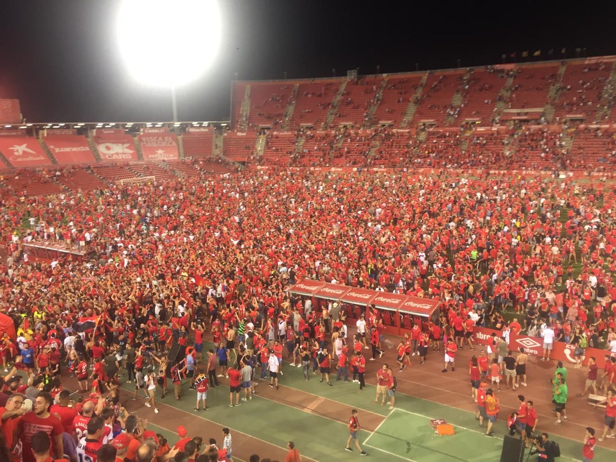Maheta_Molango's tweet photo. Mi más sincera enhorabuena a todos mis amigos del ⁦@RCD_Mallorca⁩ ! Som de Primera! https://t.co/82VNwlUJpv