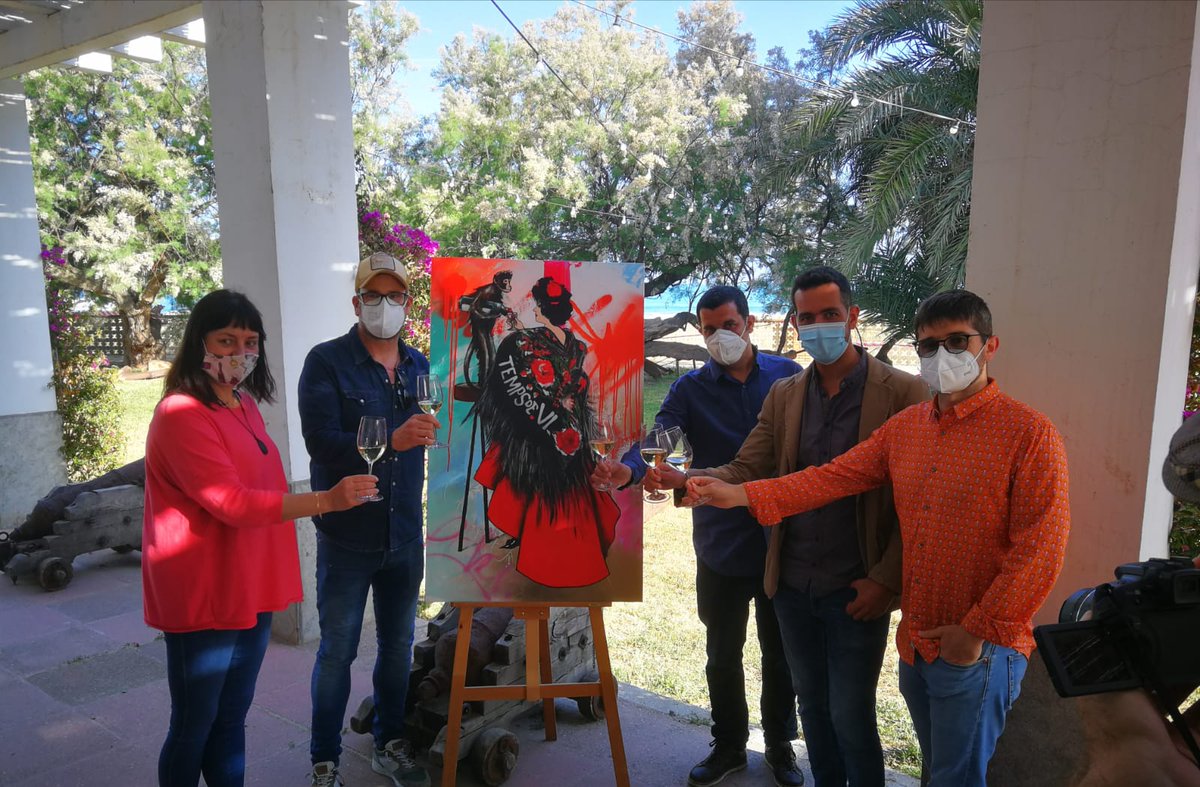 jmedinaalsina's tweet image. Avui hem presentat el cartell i la nova edició de @TempsdeVi d'enguany que es realitzarà el 12 i 13 de juny a l'@espaifar_vng amb control d'aforament i cita prèvia. Som-hi! ✊🏻💛💜🍾🍷