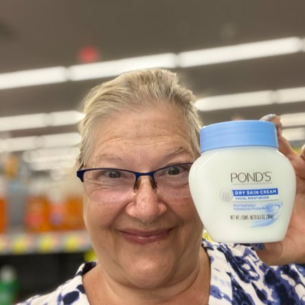 RippleStreetFun's tweet photo. Ready for some @PONDS pampering? To increase your chances of being selected for this extra-special Chatterbox, post your selfies using #PondsPack! To sign up ➡️ https://t.co/2ZIDGWSlYC https://t.co/4RWOcaNbFC