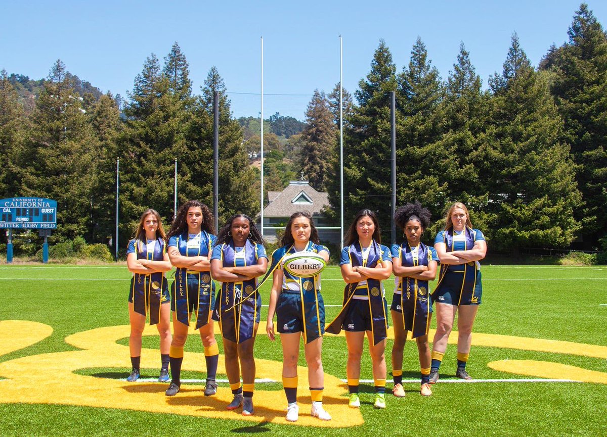 Congratulations to our graduating seniors!!! 🎓🎉