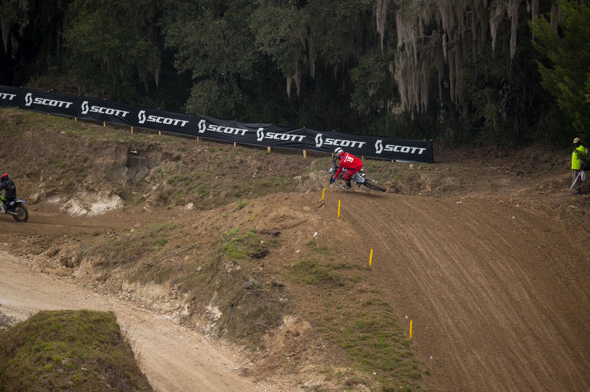 Gatorback gate drops coming 🔜 #RoadToLorettas