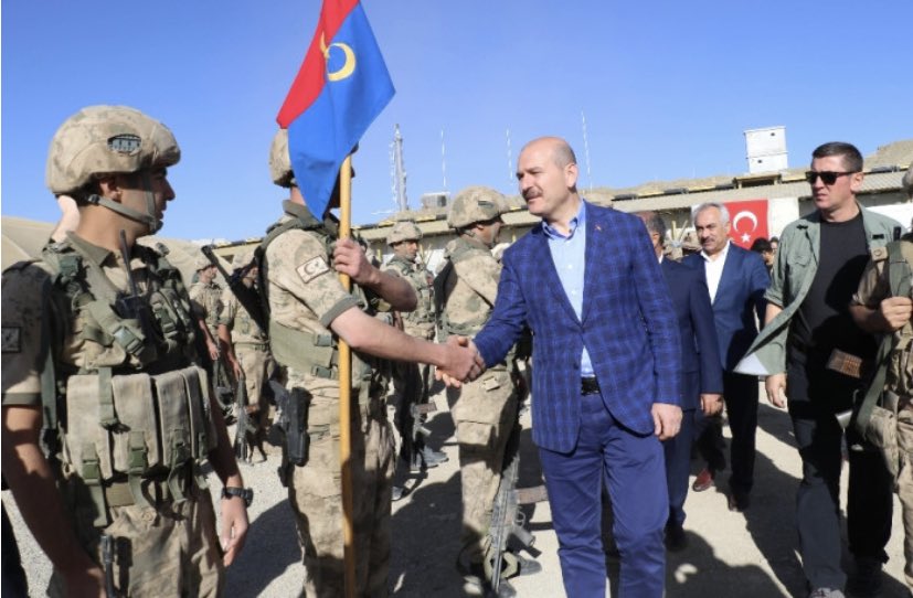 • Süleyman Soylu, Cumhuriyet tarihinde görevini en iyi yapan İçişleri Bakanı’dır.

Haddinizi Bilin !!!

 Soysuzlara inat #SeninleyizSoylu