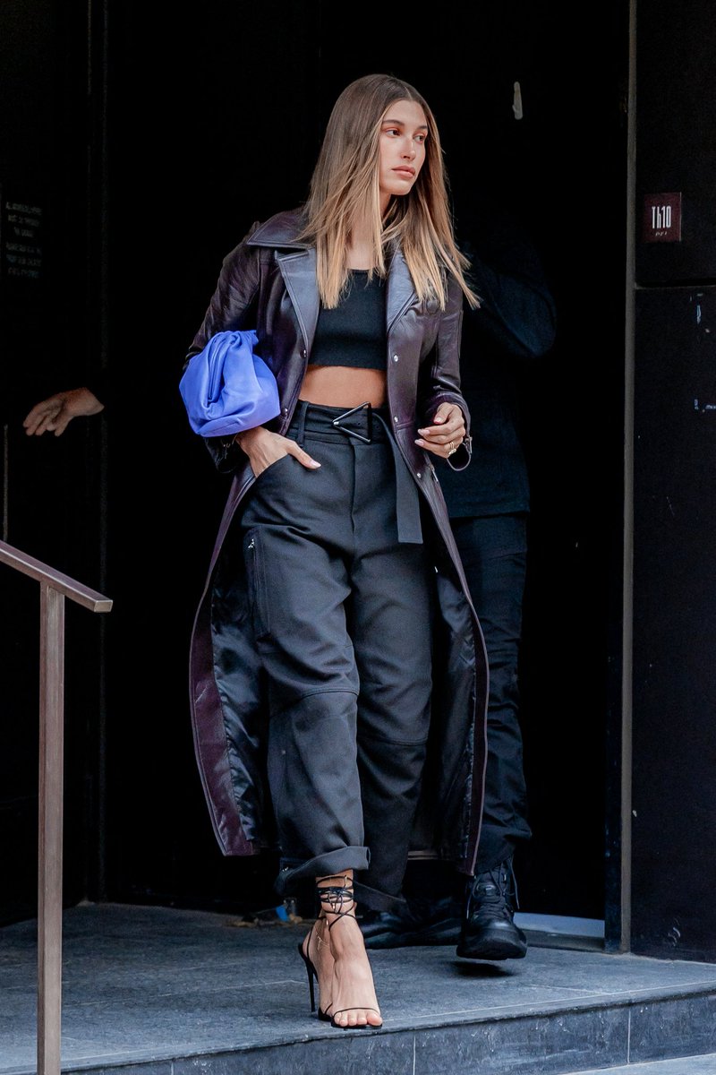 Hailey Baldwin CR Media on X: Hailey Bieber arriving at her apartment in  Brooklyn, New York. (May 14, 2021)  / X
