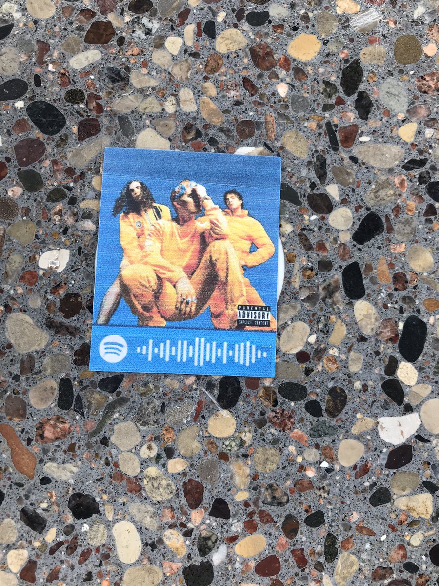 GENEPARX's tweet photo. parxies promoting parx at the park #TeamSnowGlobe #GreatestHitsComp https://t.co/smw5tDk4ek
