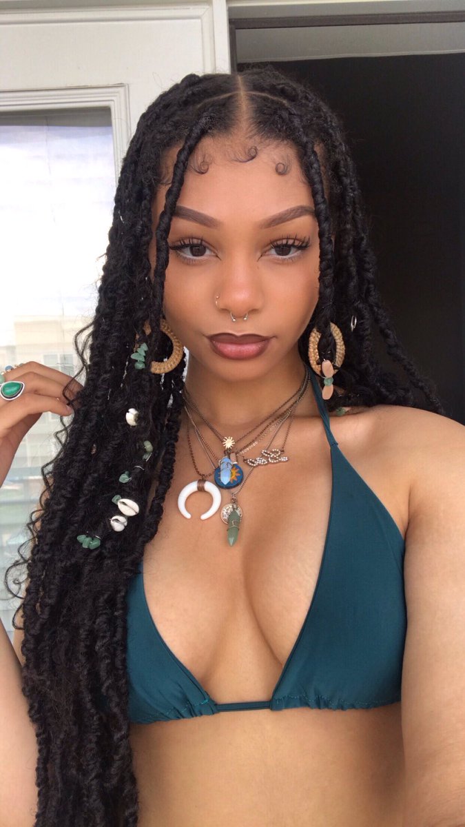 fairycIeo's tweet photo. me 🤝 green https://t.co/7irN2WBlQC