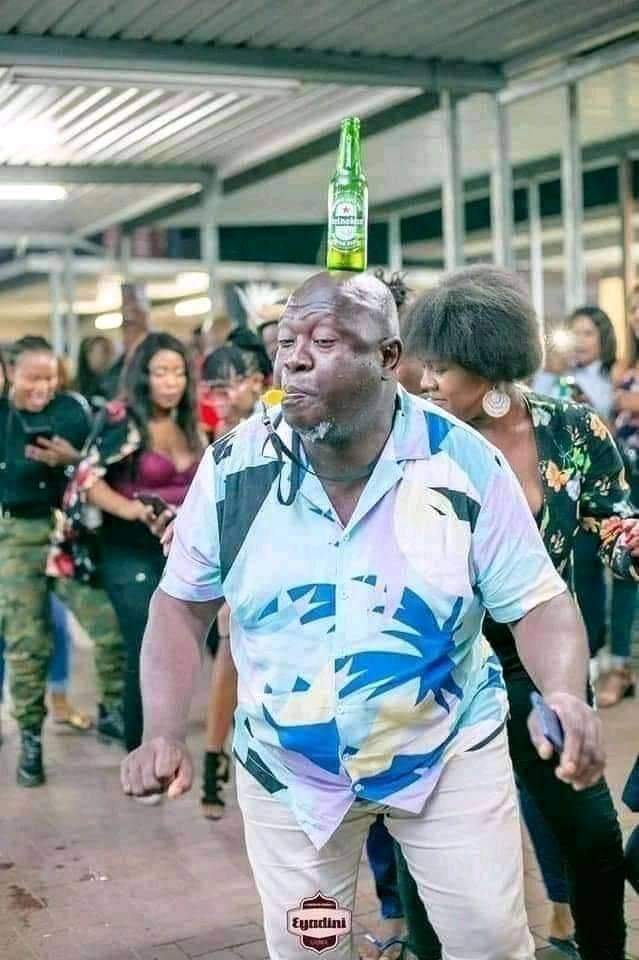 Juja has taught us 1 thing  that THE KING IS NAKED. And his advisors  Murathe, Ngunyi,Tuju and AG kihara continue to ask him to come to the STAGE to entertain the visitors.  This should remain unforgivable in all fairness.  Cover the King Gademit🤸‍♂️👊