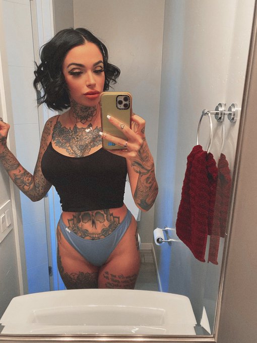 Join my site 🖤 https://t.co/cyvvC5OFu4 https://t.co/iYF7zZbLWh
