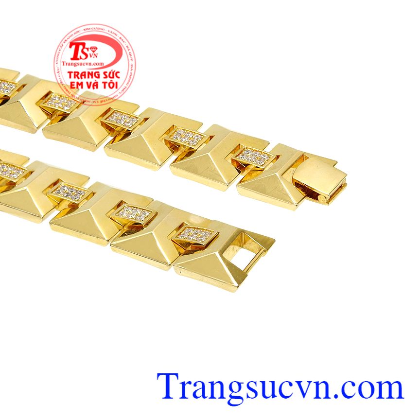 trangsucvn_com's tweet photo. https://t.co/CfQg8TbkOO Lắc tay vàng tây nam tính được chế tác theo công nghệ hiện đại mang đến sản phẩm hoàn mỹ. https://t.co/qbJTKAZhiz #lactaynam #lactayvang #lactaynamvang #vongtayvang #evt #EMVATOIhttps://evt.vn/https://emvatoi.vn/ https://t.co/goE4VbENGD