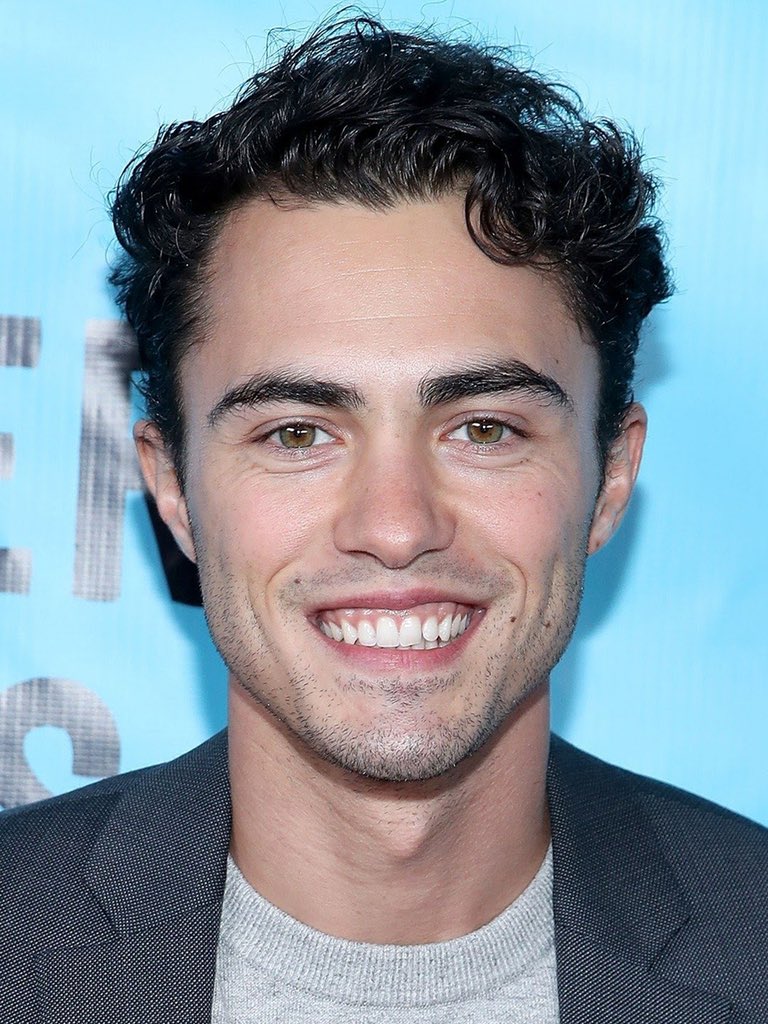 даррен барнет пакстон. дэррен барнет. даррен барнет пакстон. даррен барнет фото. дэррен чарльз барнетт.