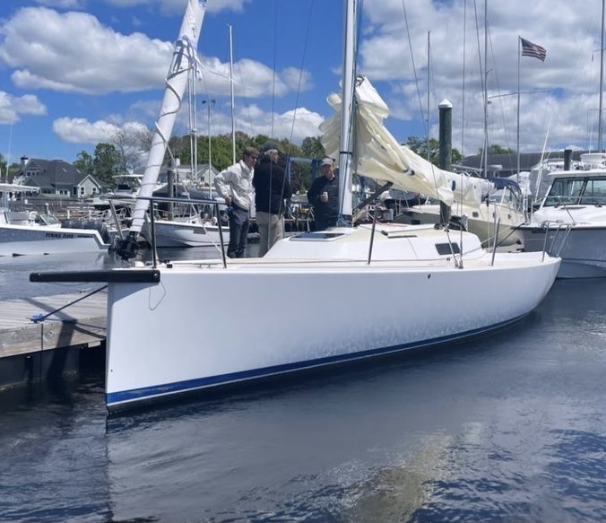John A Glynn Twitterissa The Latest Cool Model From Jboats News And Jcomposites Just Launched And Here S A Sneak Peek At The New J 9 A Fast Fun Family Daysailer Destined To Be Yet