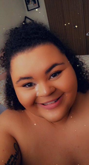 Which do you like better? With or without cum? 💦😘 https://t.co/I5xsleaDt6