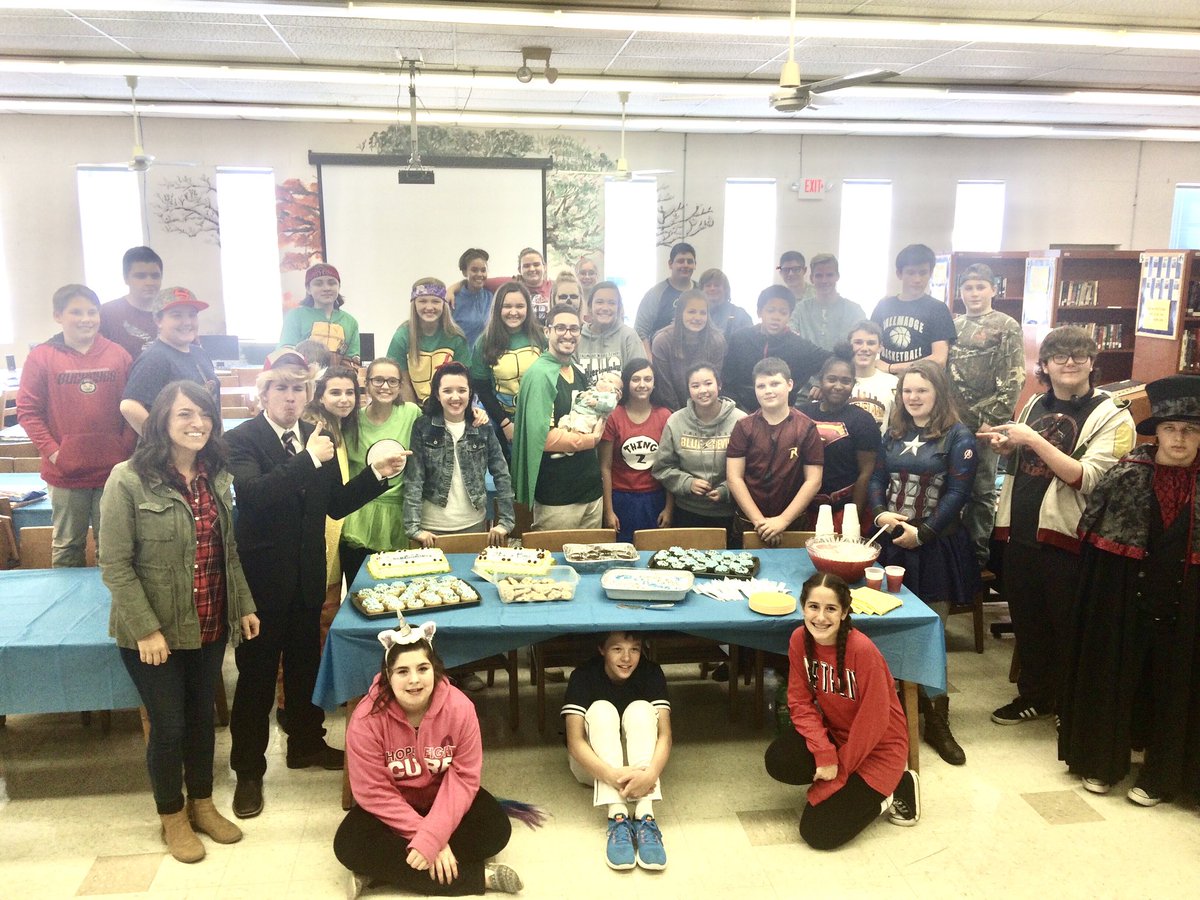 CoachMontello's tweet photo. Class of 2021 Sea Dogs: Congrats on your big day! I hope you are proud of yourselves! Your legacy lives on...you impact people more than you know! Nothing but love. Keep being great people. So thankful for all you Sea Dogs! @TallmadgeMiddle @KKnottsTMS @ACunertTMS @CoachDavies3 https://t.co/6kzX3tDse5