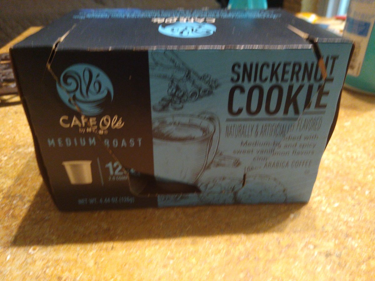 LinseyBing's tweet photo. @HEB I bought a box of #snickernutcoffee inside was all #TXPecanCoffee. Good but I wanted my #snickernutcoffee. I don't live in an area to exchange this. How about the #snickernutcoffee in a different color so the factory doesn't make this mistake again. https://t.co/swxBOYFuPK