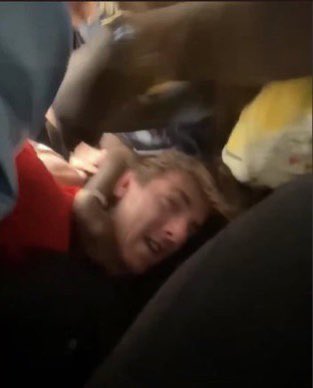 swaywtw's tweet photo. bryce hall really took two L's in one week 😭 https://t.co/6gF8U59b6A