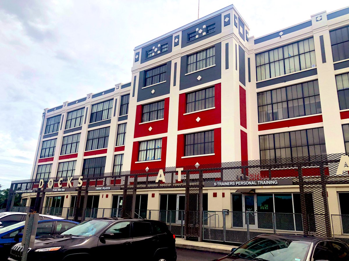 Jake_PROSOCO's tweet image. Look at that red pop! BMC II(Breathable Masonry Coating) is one of the only products I’d even consider painting masonry with as most paints will compromise the performance, while BMC protects and preserves it