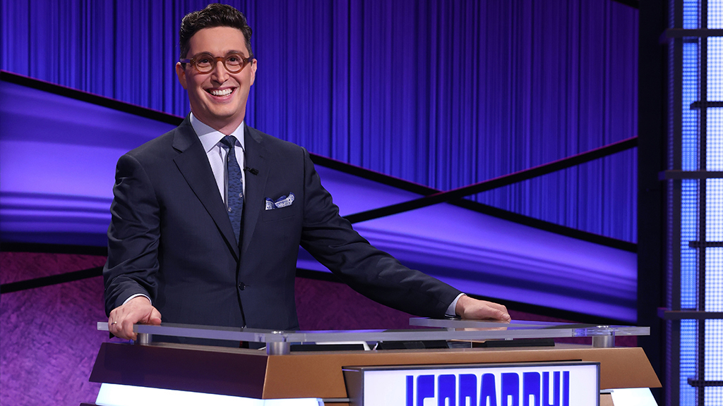I think Buzzy Cohen (@buzztronics) would be a great choice for permanent #Jeopardy host. RT if you agree and let's let em know! @Jeopardy #HireBuzzy