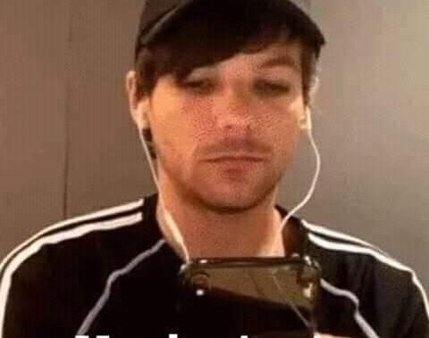 v4lentin414's tweet photo. Yo cuando veo que llegue al maldito límite 
I vote #Louies for #BestFanArmy at the #iHeartAwards https://t.co/8470DNItnT